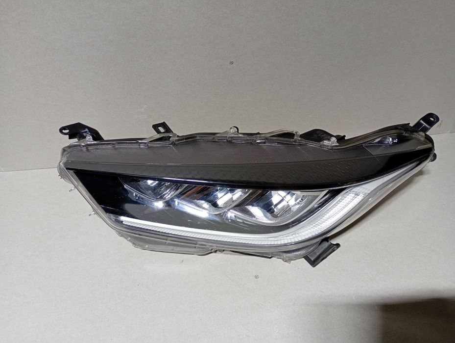 Far stânga full led Toyota Yaris 4 2018-2023