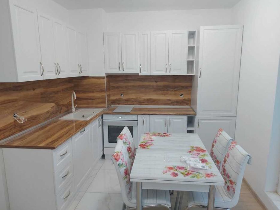 Дава се под наем Тристаен апартамент в София, Малинова долина - 77 кв.м за 712.98 € - Снимка #1