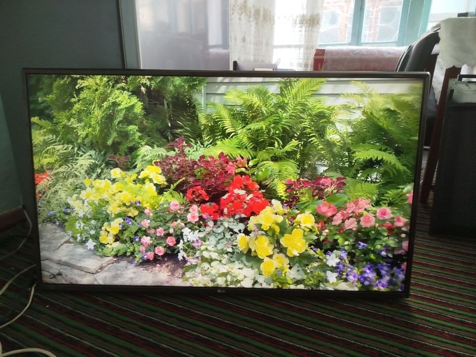 Продам LG 43 смарт корея сборка
