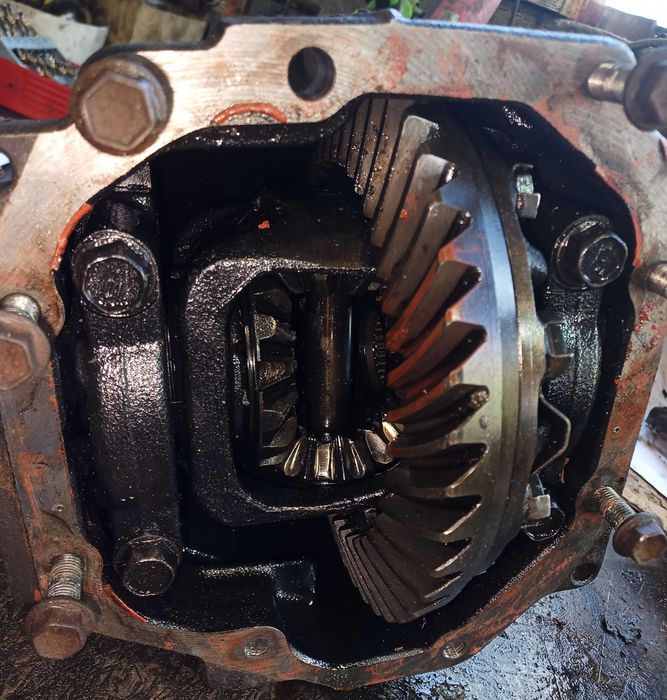 Тойота Land Cruiser 100