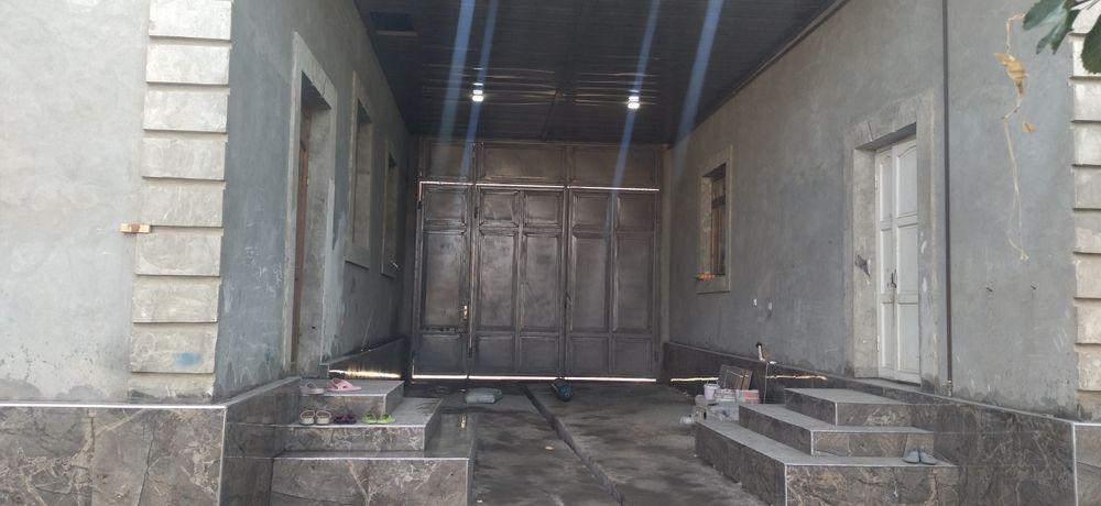 Нарпай 2 булим ховли сотилади