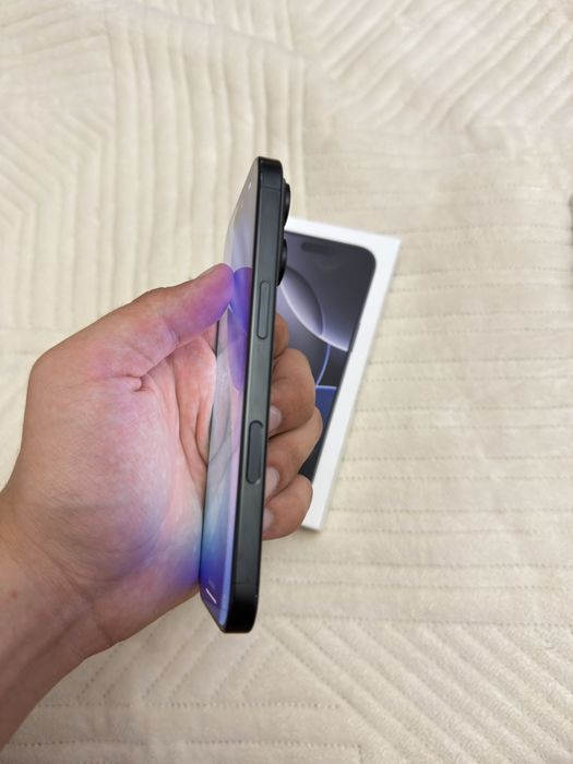 Iphone 16 pro 256g 92%
