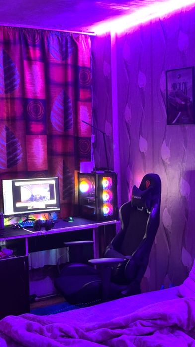 Геймърски компютър и монитор в отлично състояние!!!