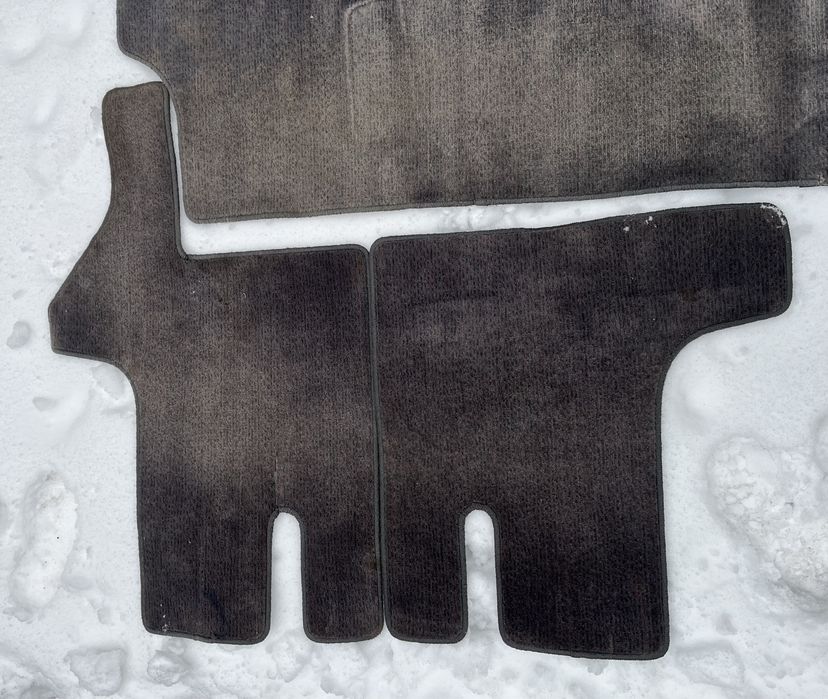 Делика булка ковры полики в салон