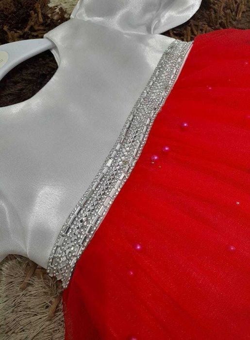 Vand set 4 piese pentru fetite, 3-6 luni