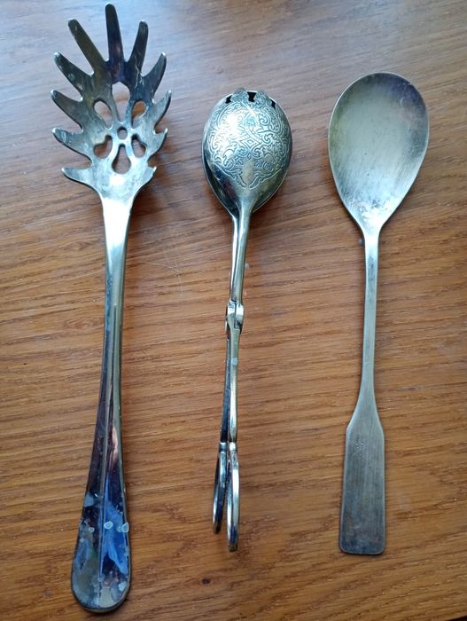 Vand set 3 tacamuri argintate, pt salata si pt paste.