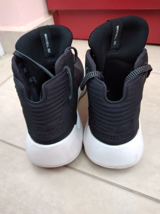 Mаратонки Under Armour номер 40