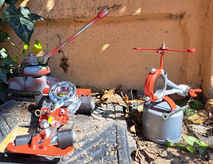 Machete metalice, hand-made, unicat, Ferrari, Panzer, elicopter Smurd