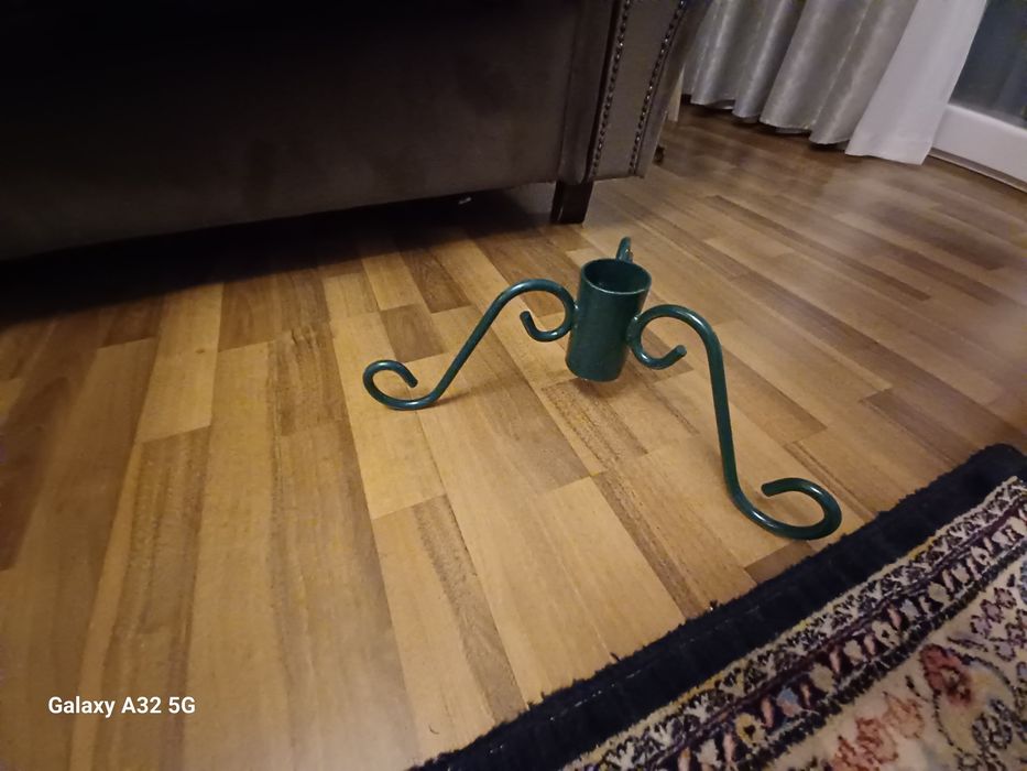 Vând Suport metalic brad