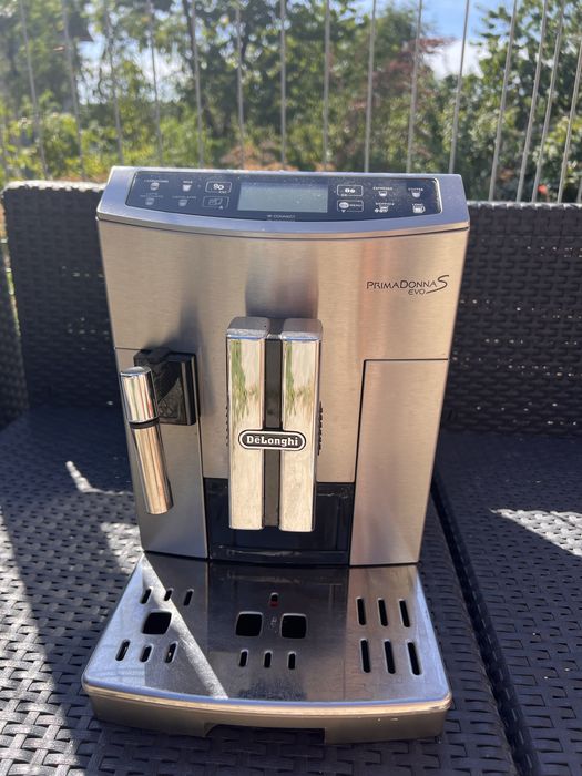 Aparat de Cafea DeLonghi PrimaDonna Evo