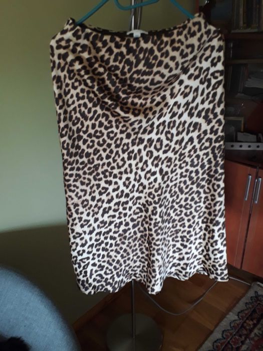 Fusta animal print 36/38 Noua material satinat