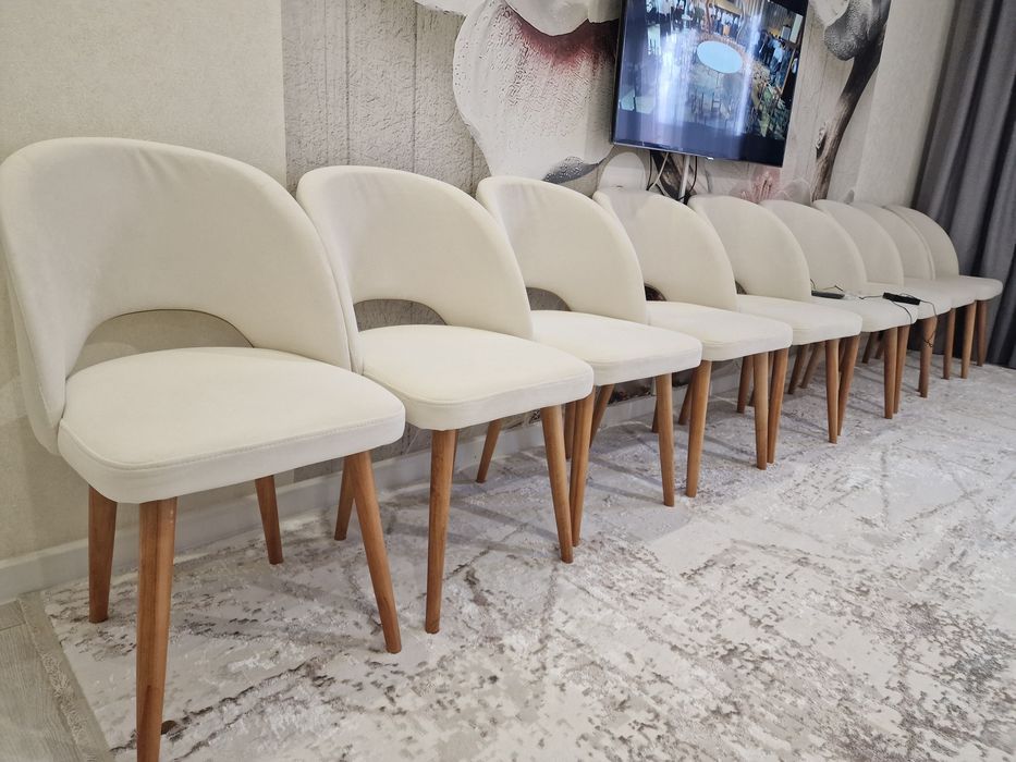 Продам стуля новые