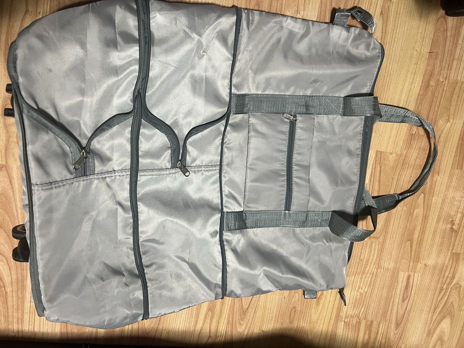 Сак на колелца с 3 нива