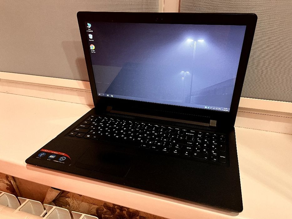 Продам офисный ноутбук