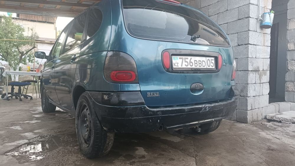 Срочно продам машину