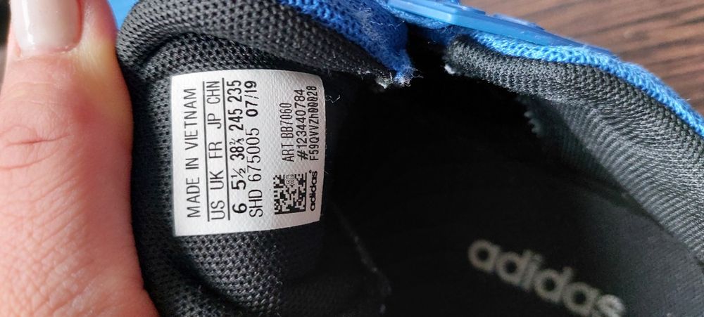Маратонки на Adidas, размер 38,2/3