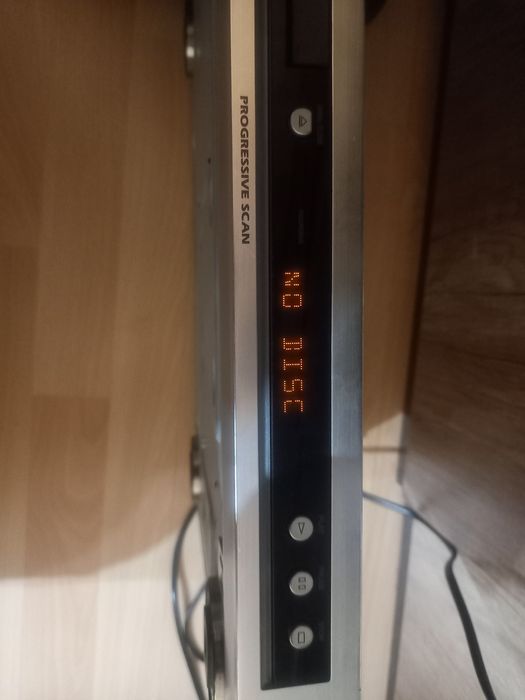 ДВД плеър Yamaha DVD S550