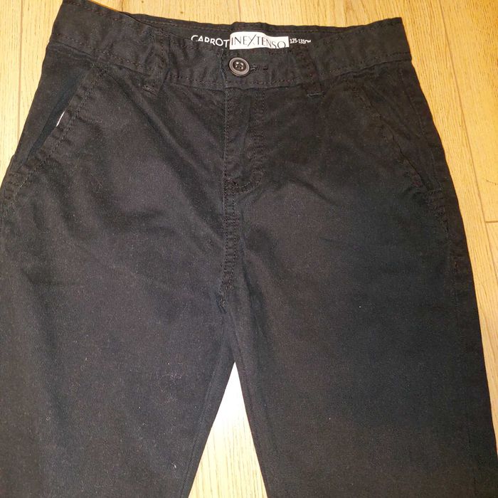 Blugi negrii băieți