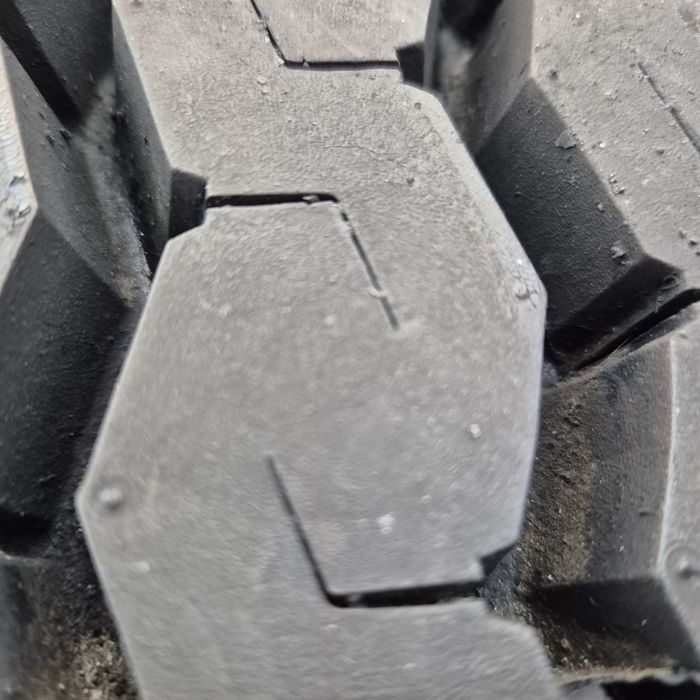 275 70 22.5 Dunlop o bucata