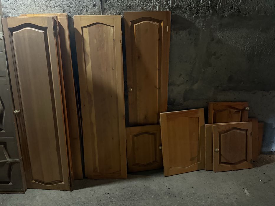 Продам Двери от шкафчиков