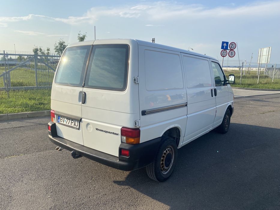 Inchiriez dubă fară șofer