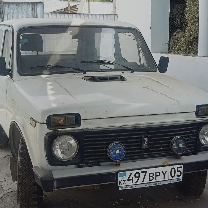 Машина сатылады. Нива автоколігі
