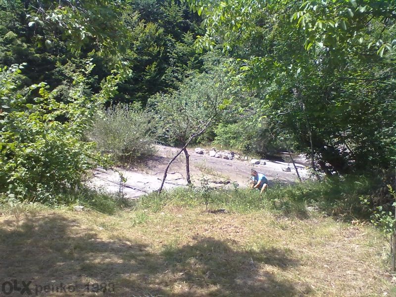 Продавам имот в гр.Априлци