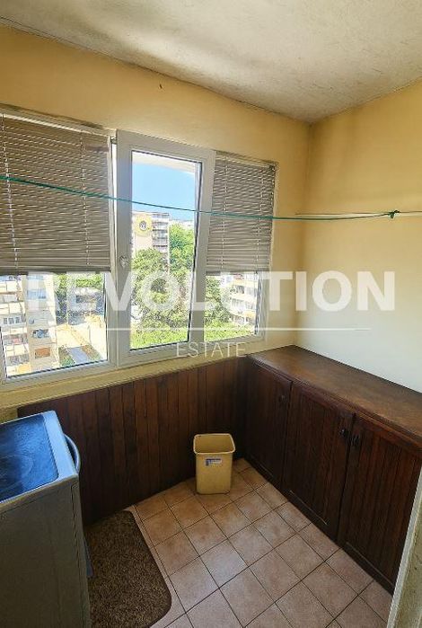 Дава се под наем Четиристаен апартамент в Варна, Автогара - 110 кв.м за 598.23 € - Снимка #8