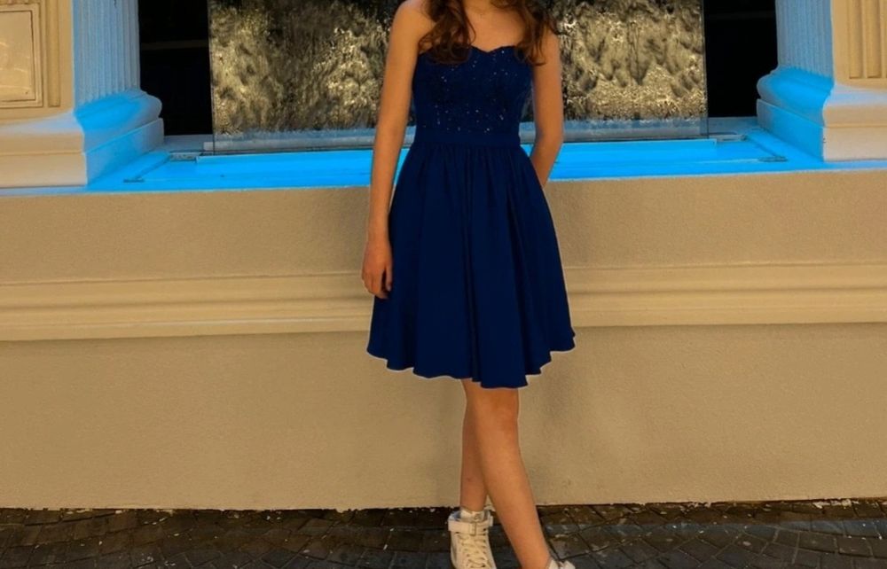 Rochie de ocazie făcută pe comanda bleumaren