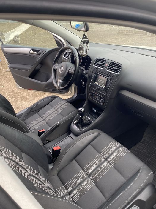 Se Vinde Golf 6….