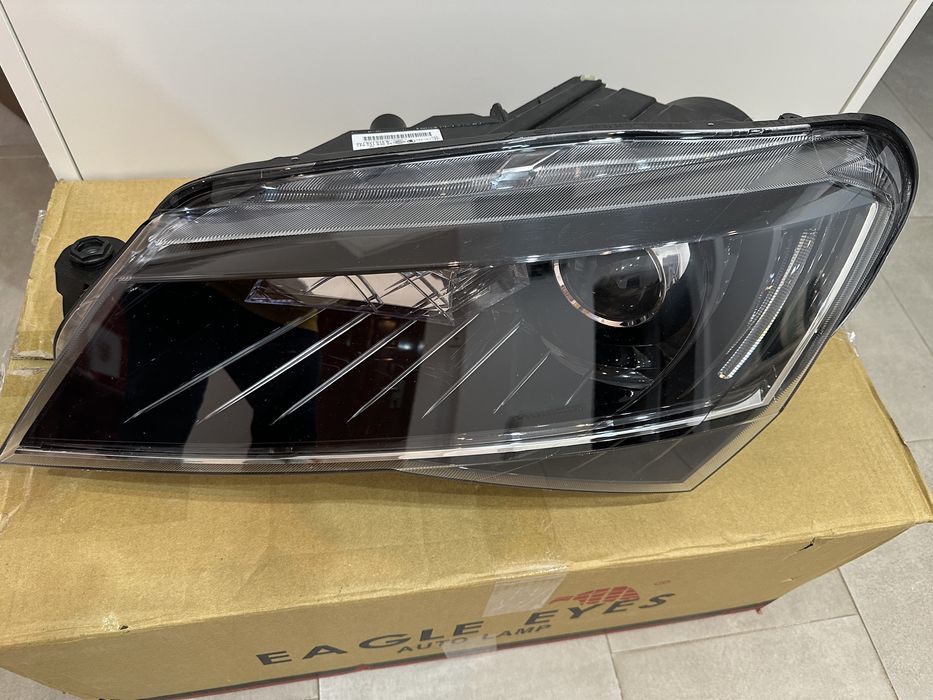 Faruri Far stanga dreapta skoda superb 3 bixenon Europa