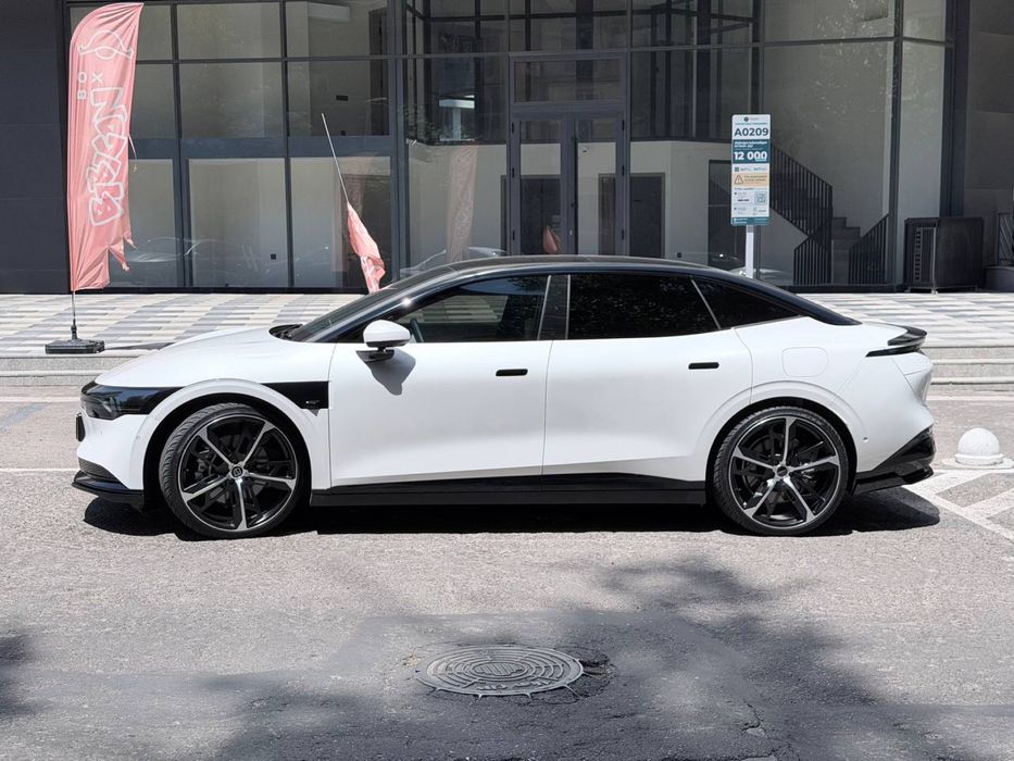 В наличии Zeekr 007 ( Dual Motor, 100Kwt, Stargate,)