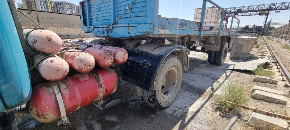 ЗИЛ Тягач 441510 прицеп Таз 32М