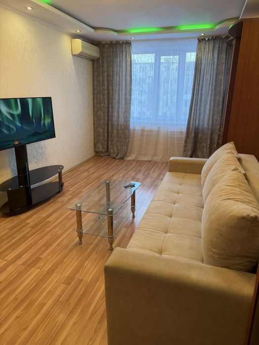 Сдам трехкомнатную квартиру