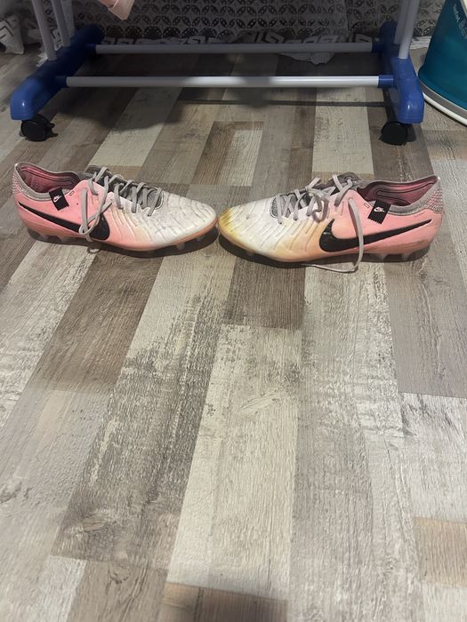 Ghete de fotbal nike