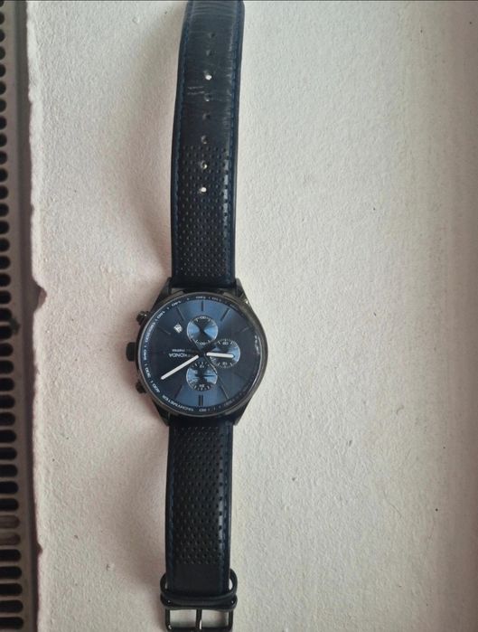 Ceas Sekonda purtat
