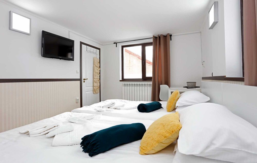 Cazare Busteni (Caraiman Hive)