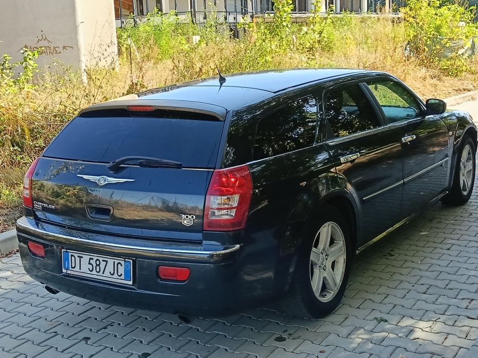 Vând Chrysler 300c 3.0crd 218cp