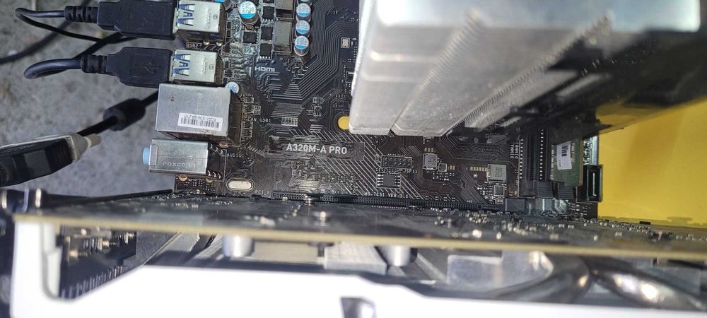 Placa de baza soket am4  MSI A320M-A PRO , pe ddr4