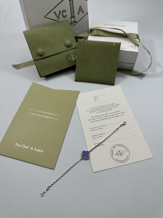 Brățară Van Cleef & Arpels White Gold 750 Chalcedony