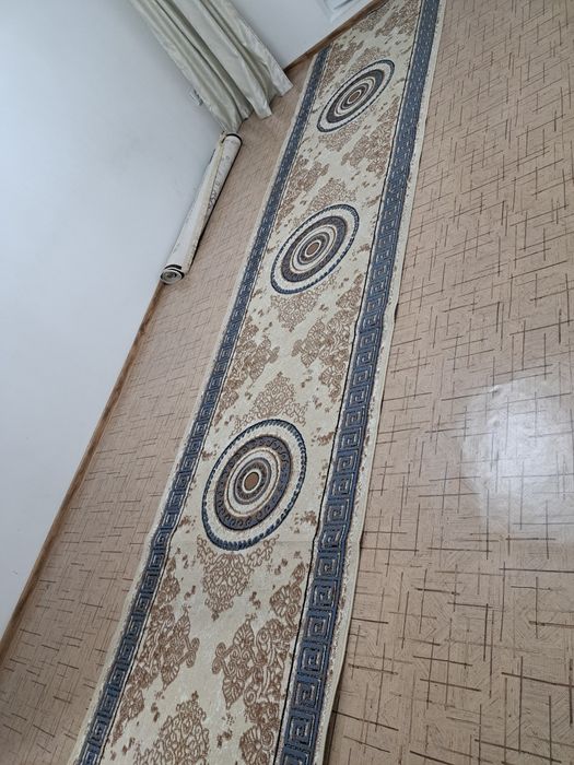 Продаются ковры б/у