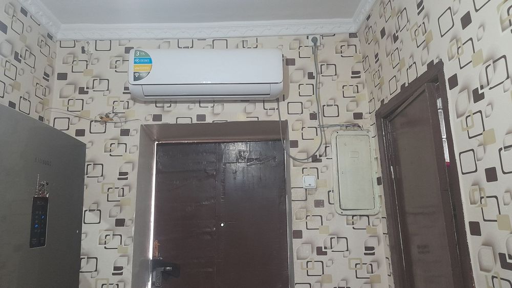 Viloyati hokimyatni oldida uy sotiladi 2 xonali 2 etaj