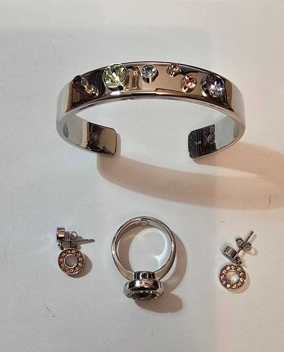 Bijuterii  din chilimbar și cristale Swarovski și altele
