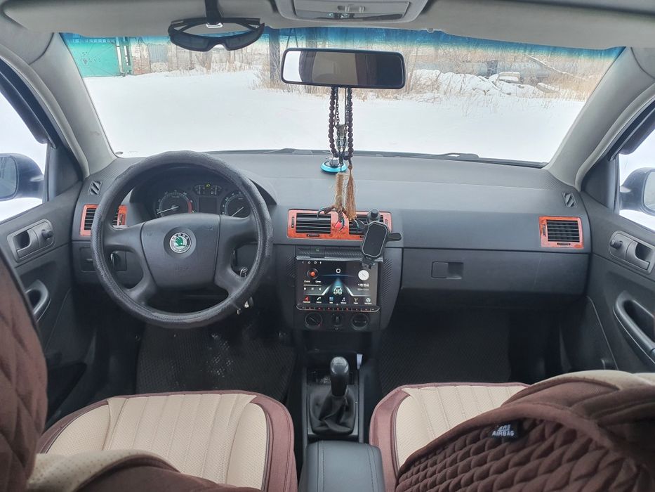 Шкода Фабия на полном ходу