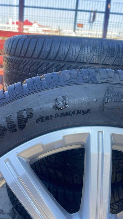 Roti cu jante aliaj R20 cu, cauciucuri de iarna noi