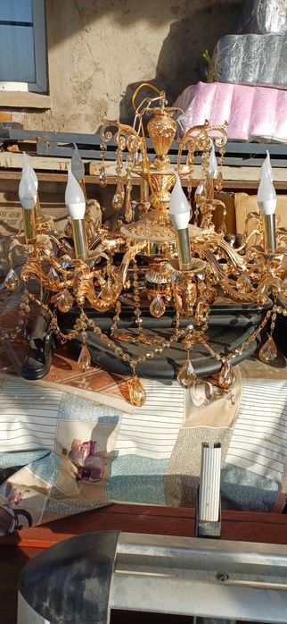 Продаю люстры б/у