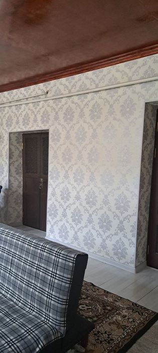 Продаётся дом в общем дворе