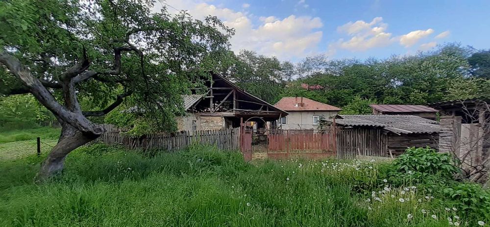 Casă de vanzare județul Buzău, sat Bâscenii de Sus