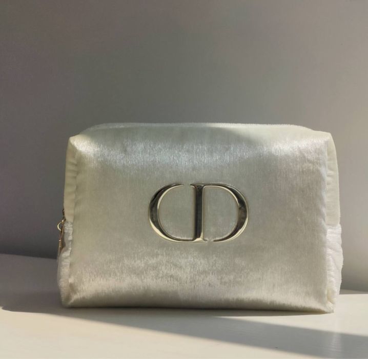 В наличии! Косметичка