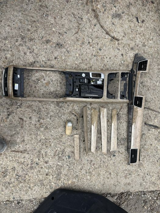 Интериорни лайсни Аudi A8 D4